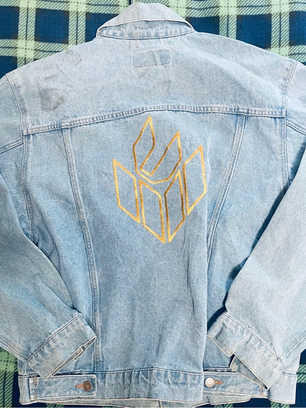 Wrangler Light Blue Denim Jacket with stitched Patch - Picture 2 of 4